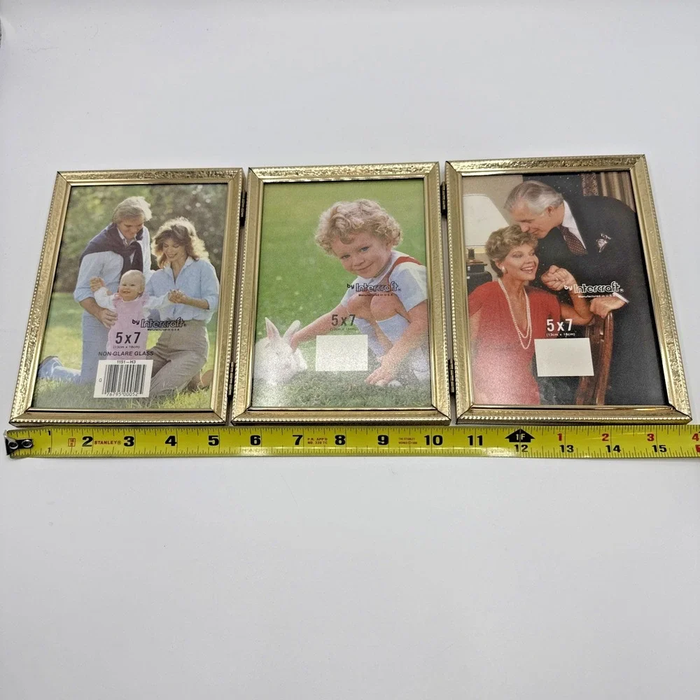 NEW VTG INTERCRAFT 5x7 Tri-Fold Metal Picture Frame Hinged Gold Brass Tone MCM